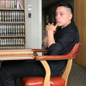 Meet your Posher, Luis